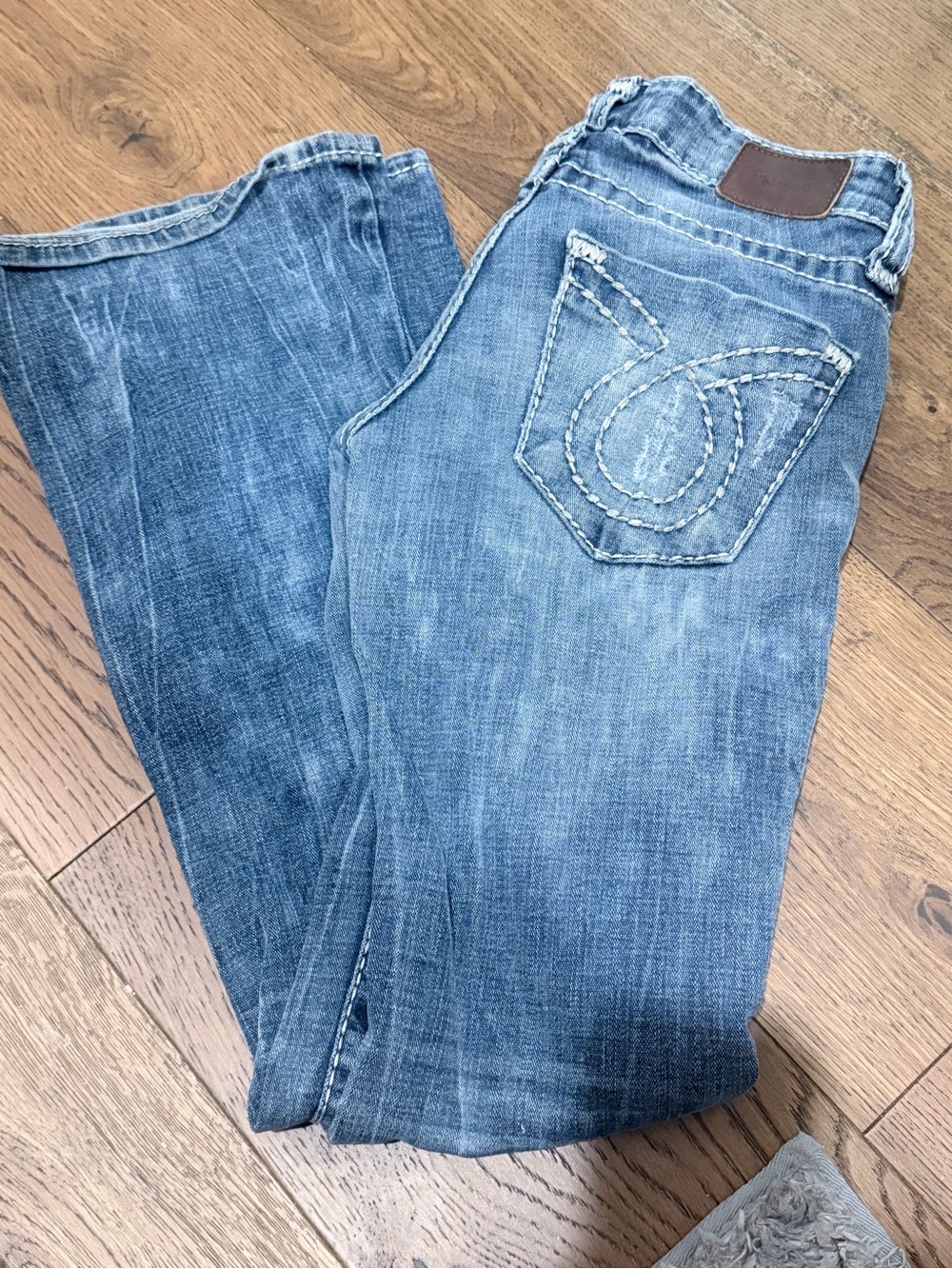 Classic Light Wash Big Star Jeans with Contrast Pocket Stitching